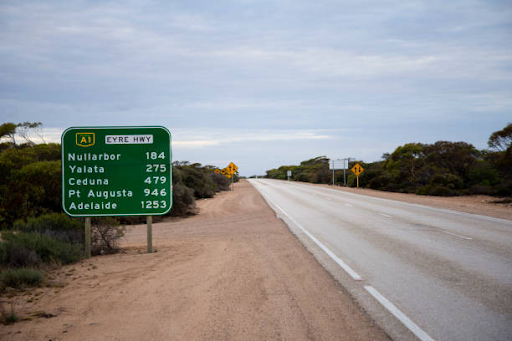 nullarbor roadhouse to streaky bay